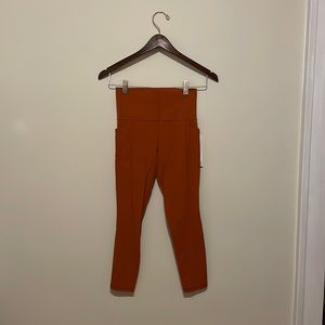 Athleta Salutation Stash Pocket II 7/8 Tight Xs